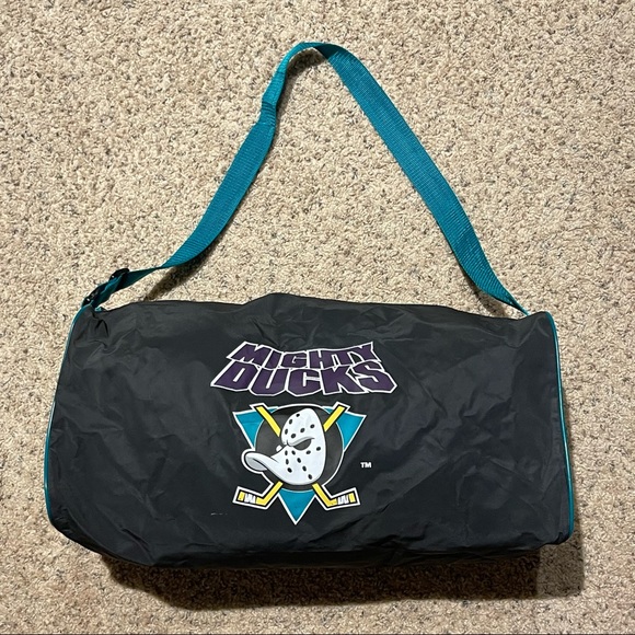 Mighty Ducks Other - VINTAGE MIGHTY DUCKS DUFFLE BAG